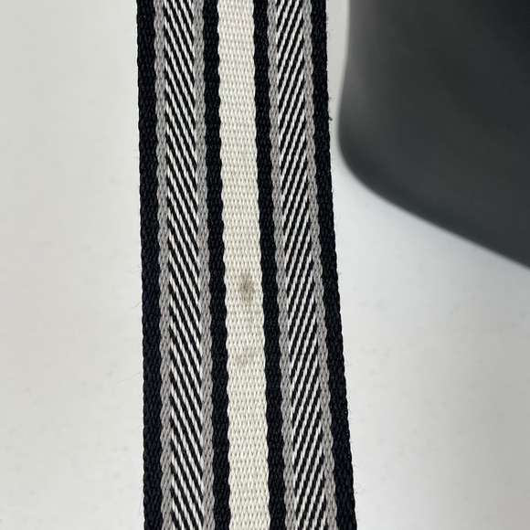 Michael Kors Eden Black Leather Bucket Bag Crossbody Adjustable Strap MK Charm - Picture 5 of 12